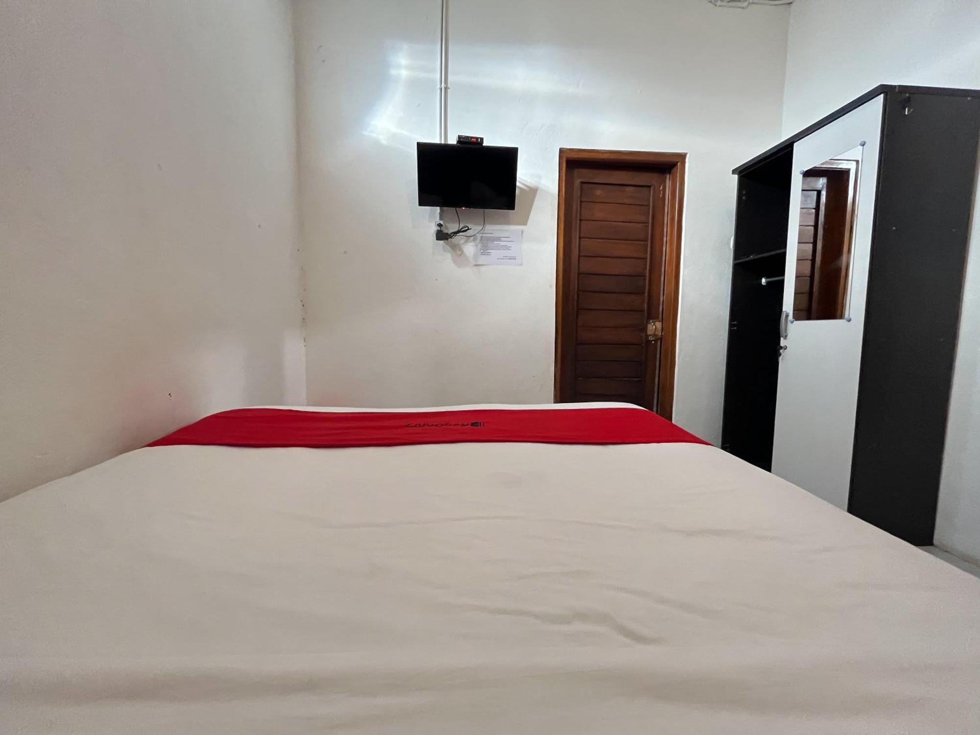 OYO 3006 Falisha Homestay Syariah Ngabean Luaran gambar